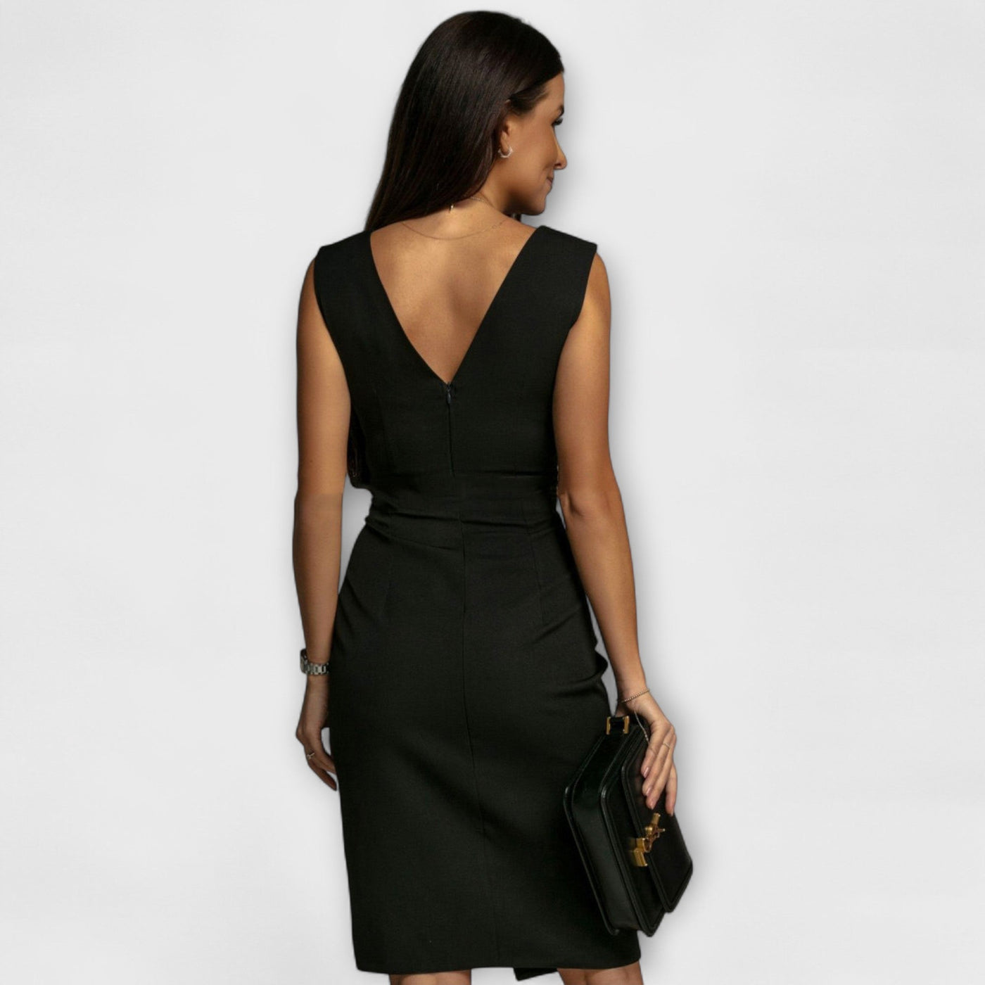 Desi™ | Figurbetontes V-Ausschnitt Kleid