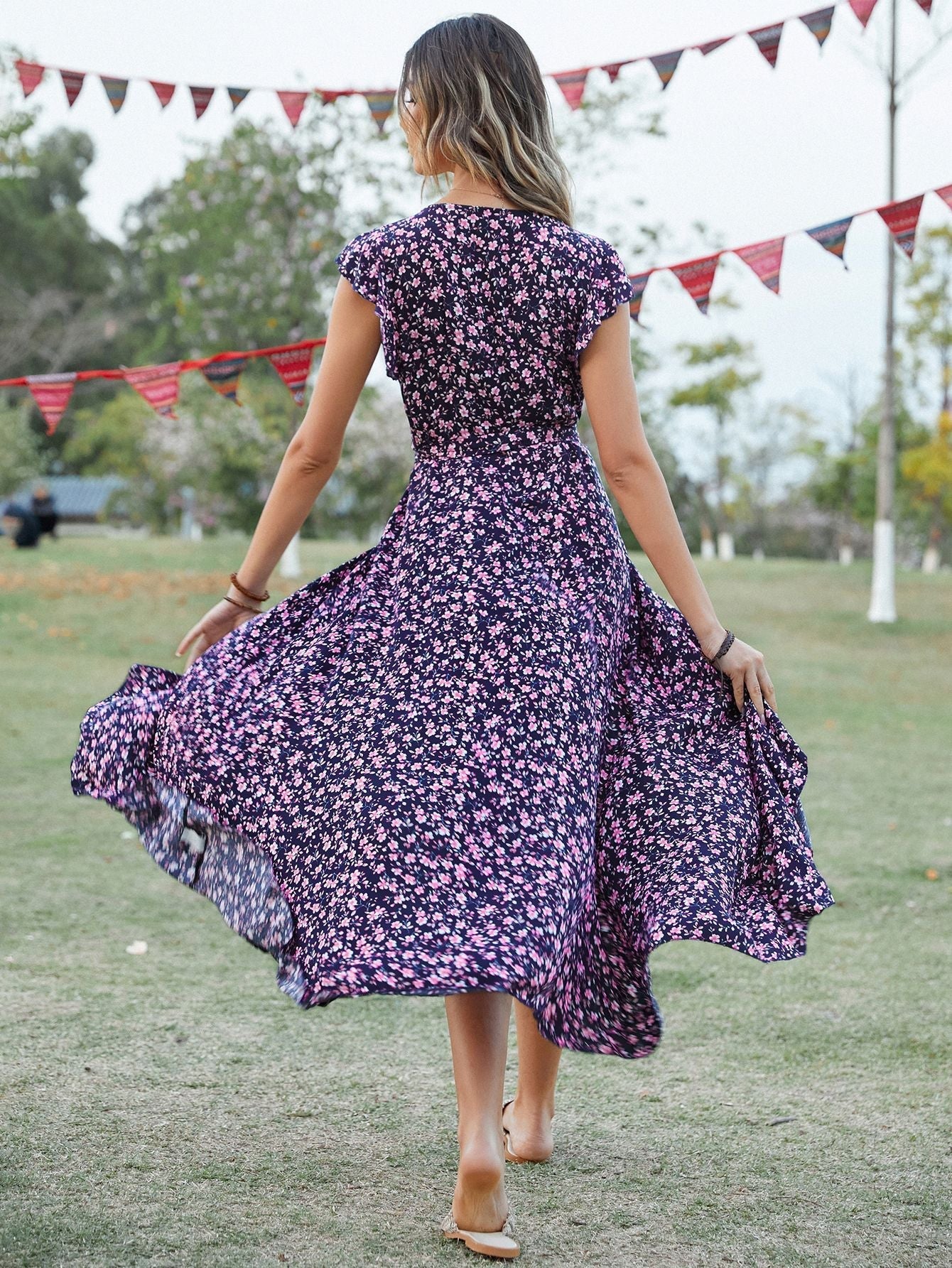 Anouk™ | Elegantes Blumenkleid