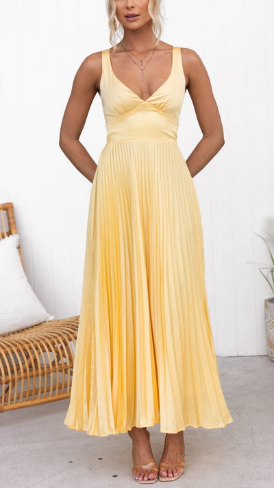 Esmea™ | Elegantes Faltendes Kleid